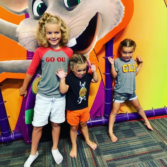 Meet your Posher, Stacy - Picture 3 of 8